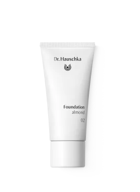 DR HAUSCHKA  Foundation - Beige